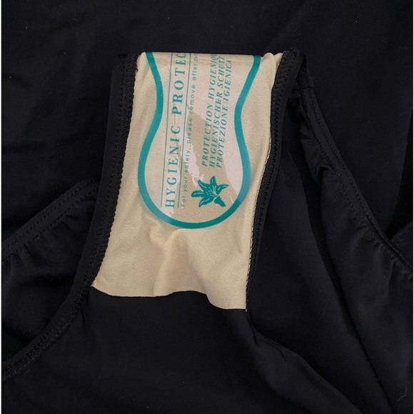 IT FIGURES SLENDER THIGHS Black With Print Slimming Swim Dress NWT Size 20W - Picture 5 of 9